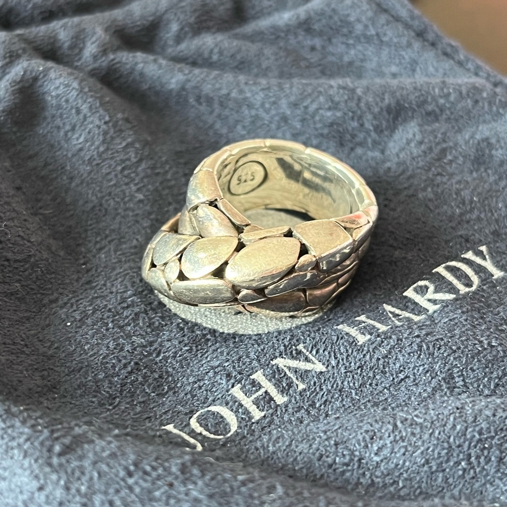 John Hardy Kali Twist Pebble ring